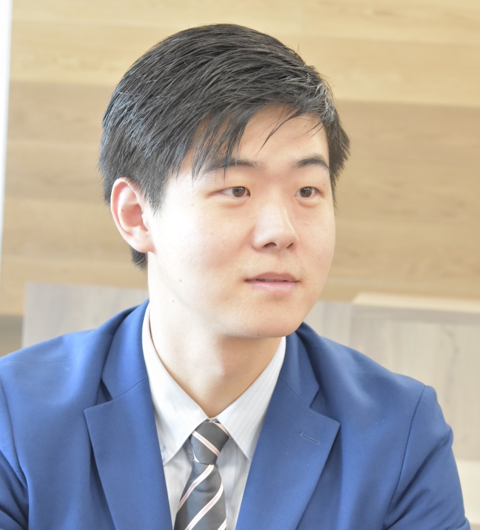 李 芳洲様