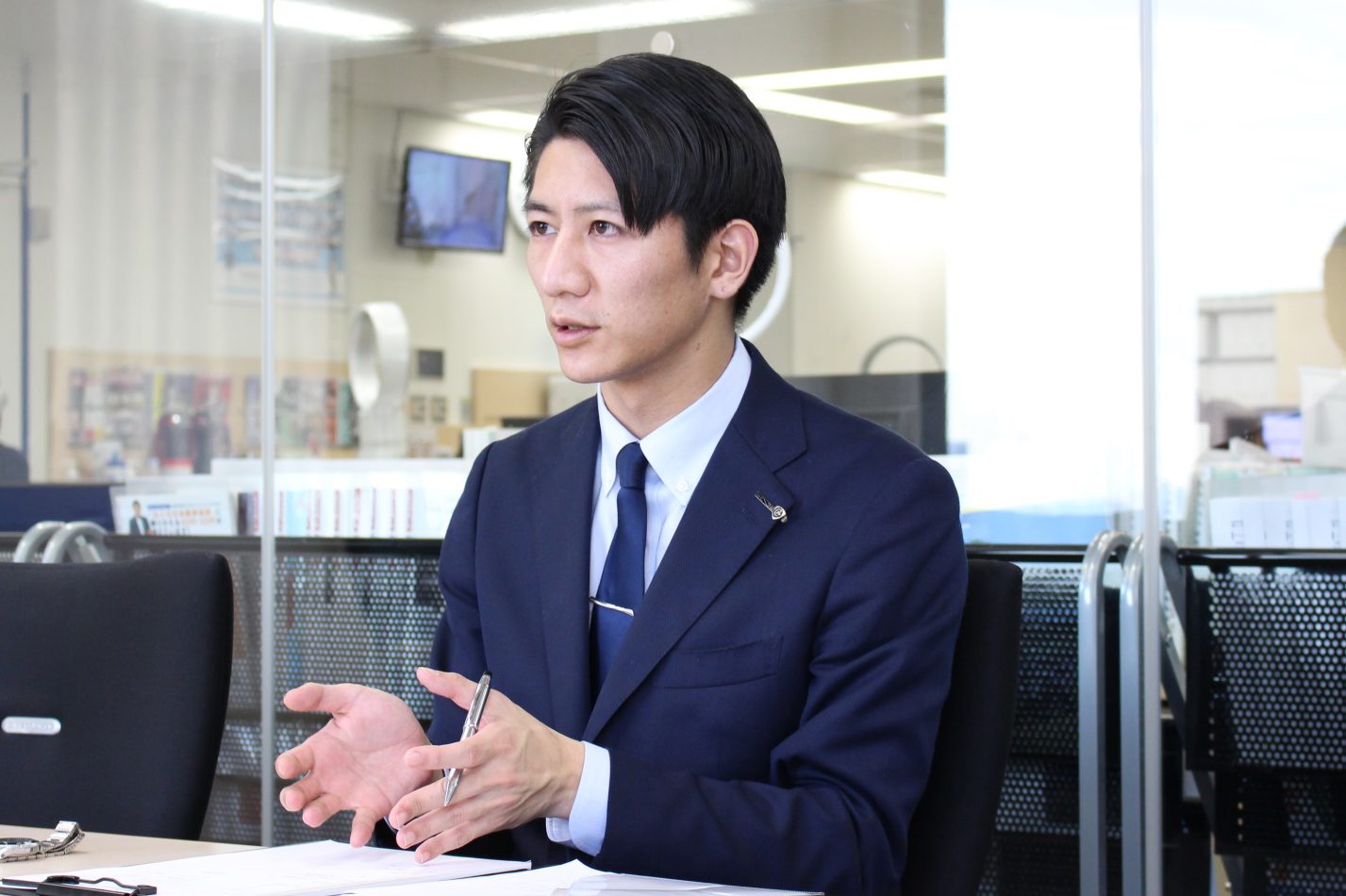 イーソリューションズ