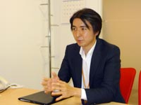 中野氏
