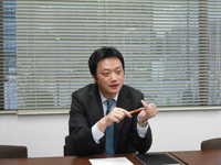 採用担当の高楊 順氏