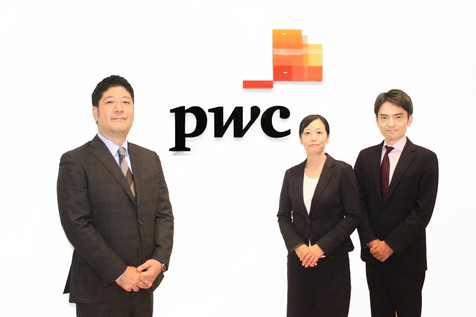 PwCコンサルティング FS-Technology 山本様、根田様、岩田様インタビュー/「グローバルの金融規制・DXトレンドを抑えているから、戦略・構想策定案件が集中して獲得できる」テクノロジー×金融サービスに特化したFS- Technologyチームの魅力
