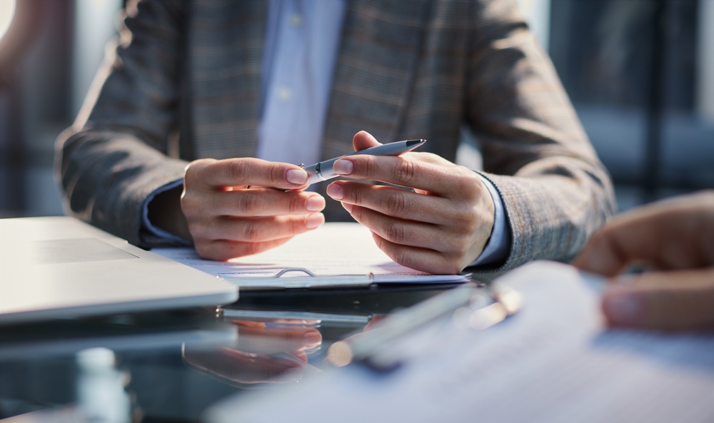 コンサルティングファームの在籍者数はどう変動している？2025年5月最新レポート