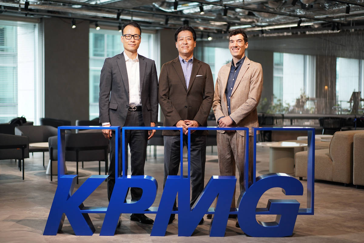 「経営・意思決定に貢献する“CFOアドバイザリー” ～ KPMGジャパンが描く会計×テクノロジーの最前線」  ─ あずさ監査法人 × KPMGコンサルティング × KPMGアドバイザリーライトハウスが挑む変革の現場とはー