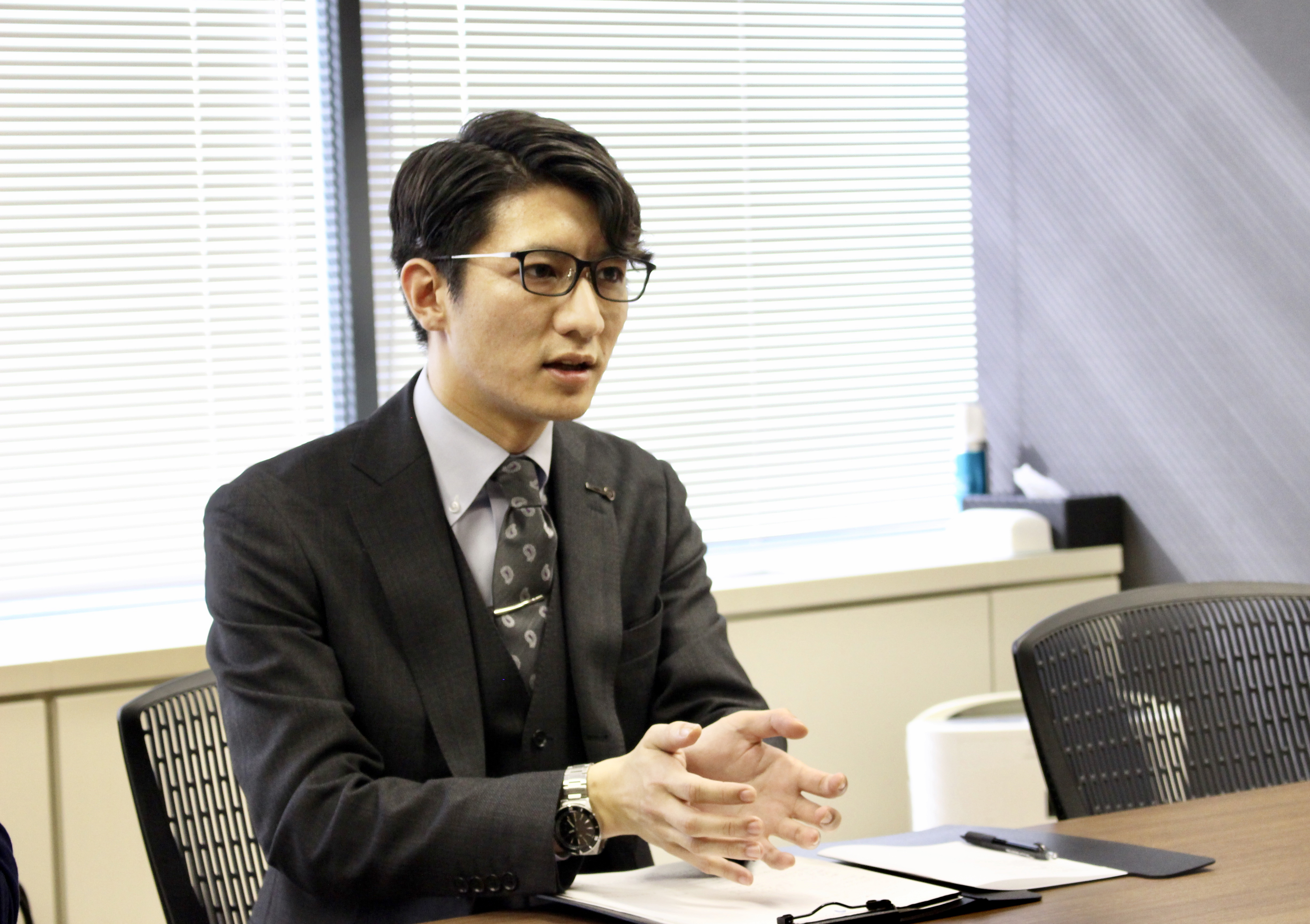 アクシスコンサルティング 長谷部